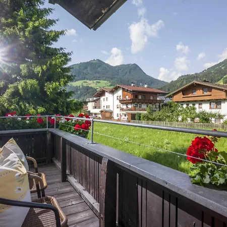 Semesterbostad Anneliese By Interhome Fügen