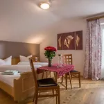 Anneliese By Interhome *